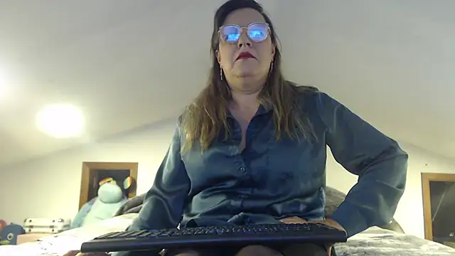 Malu 617 online show from 03-23-26, 04:16