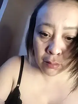 Snapshot of lua-bfly chatting on 06-18-26, 10:14 lua-bfly online show from 06-18-26, 10:14