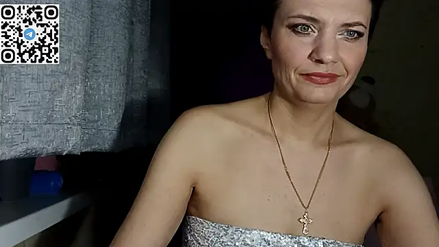 HotMamaQueen234 online show from 04-09-26, 07:08