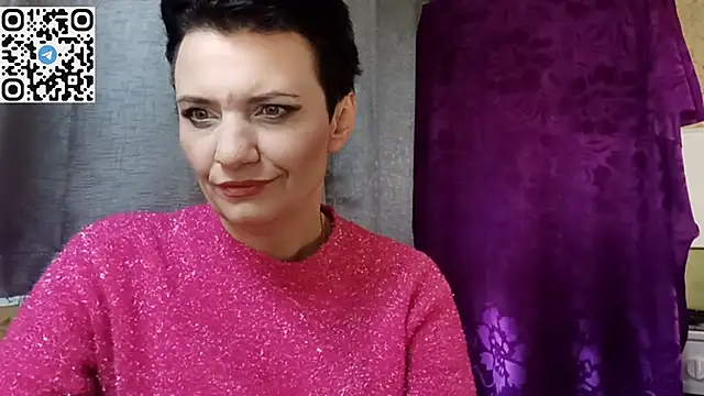 HotMamaQueen234 online show from 04-15-26, 02:02