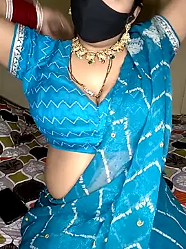 Snapshot of Miss_roohi chatting on 05-15-26, 05:25 Miss roohi online show from 05-15-26, 05:25