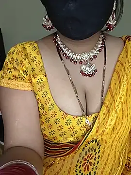Snapshot of Miss_roohi chatting on 05-28-26, 06:10 Miss roohi online show from 05-28-26, 06:10