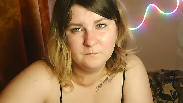 Snapshot of Minisstra chatting on 03-25-26, 06:58 Minisstra online show from 03-25-26, 06:58