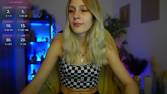 Luna Grace18 online show from 04-06-26, 01:01