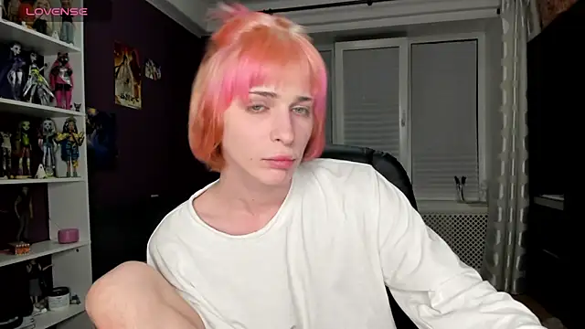 sweet peach    online show from 05-05-26, 08:28
