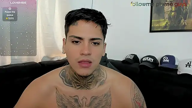 sweetlatinoboy online show from 04-25-26, 01:41