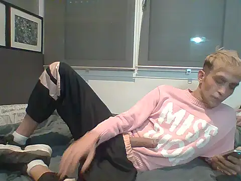 Snapshot of victororange chatting on 03-16-26, 03:05 victororange online show from 03-16-26, 03:05