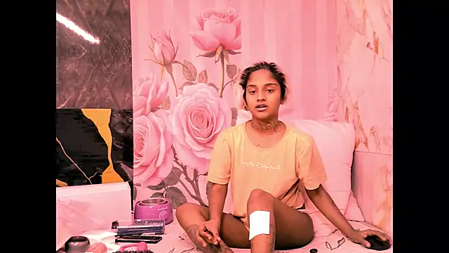 indian barbie online show from 05-11-26, 02:45