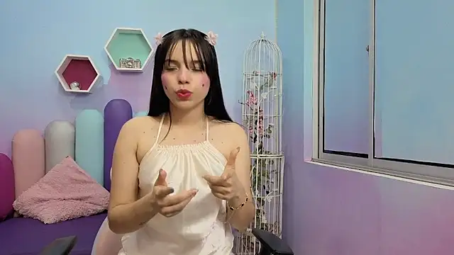 Snapshot of Isaa_Skinny chatting on 06-04-26, 03:45 Isaa Skinny online show from 06-04-26, 03:45