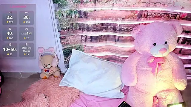 little doll18  online show from 06-13-26, 08:51