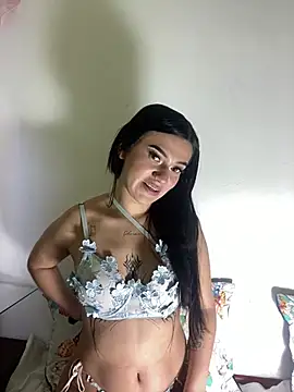 Snapshot of chloe_evans0 chatting on 04-22-26, 07:37 chloe evans0 online show from 04-22-26, 07:37