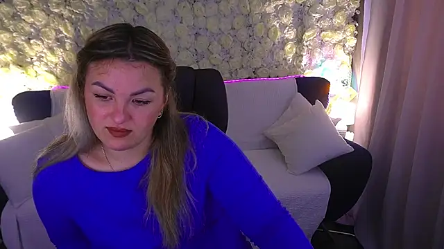 Snapshot of AlissyaGrayy chatting on 06-25-26, 05:45 AlissyaGrayy online show from 06-25-26, 05:45