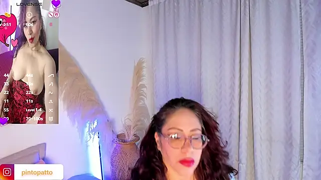 Snapshot of Mariia_Paulaa chatting on 05-13-26, 04:10 Mariia Paulaa online show from 05-13-26, 04:10