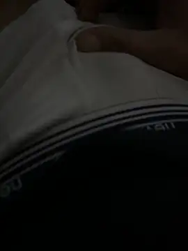 Snapshot of jeromelightskin5 chatting on 03-17-26, 01:21 jeromelightskin5 online show from 03-17-26, 01:21