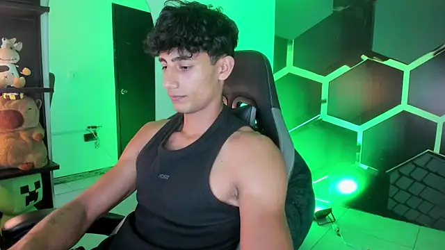 MaxiimoRomano  online show from 07-01-26, 07:24