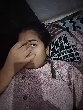 Pallavi cute online show from 06-11-26, 05:22