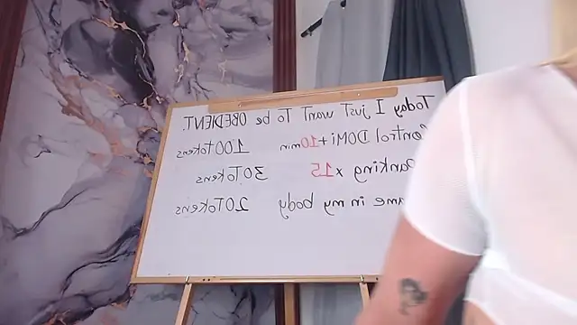 Astrid Porno online show from 04-30-26, 08:26