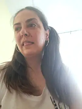Snapshot of Arya_Malone chatting on 06-08-26, 07:31 Arya Malone online show from 06-08-26, 07:31
