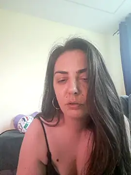 Snapshot of Arya_Malone chatting on 06-18-26, 11:25 Arya Malone online show from 06-18-26, 11:25