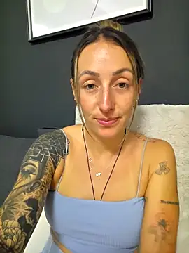 Snapshot of NicoleKaiser chatting on 04-26-26, 06:05 NicoleKaiser online show from 04-26-26, 06:05