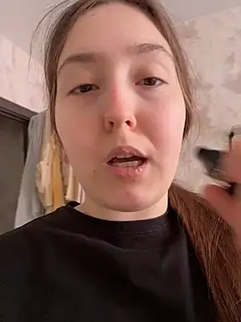 charmingggirl online show from 04-05-26, 08:11