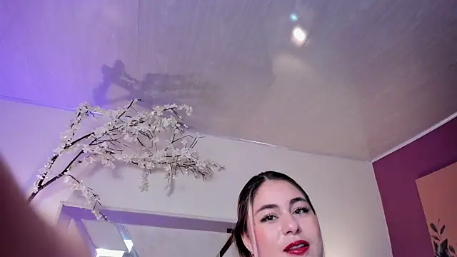 Snapshot of carolina_torres25 chatting on 04-23-26, 01:13 carolina torres25 online show from 04-23-26, 01:13