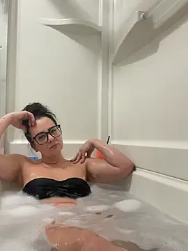 yourgoodgirl85 online show from 03-18-26, 01:31