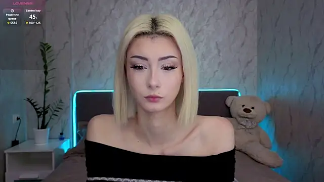 kittysocutie online show from 05-15-26, 12:17