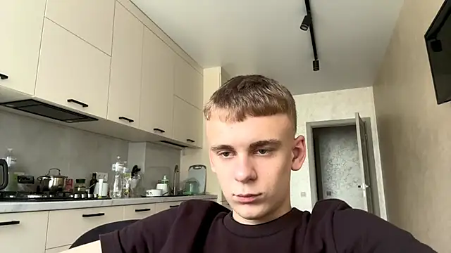 Snapshot of SoloFury chatting on 06-26-26, 10:08 SoloFury online show from 06-26-26, 10:08