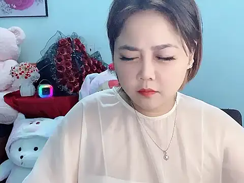 Nhanlu009 online show from 04-18-26, 07:58