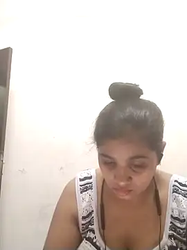 Snapshot of LovelyRenu chatting on 03-30-26, 02:18 LovelyRenu online show from 03-30-26, 02:18