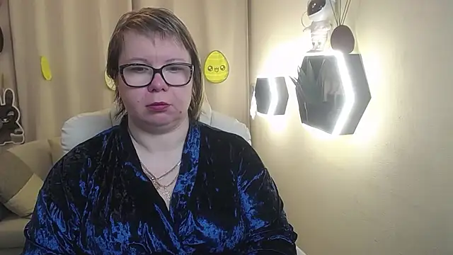 BonnnyBoobsy online show from 04-12-26, 05:56