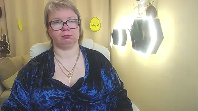 BonnnyBoobsy online show from 04-14-26, 05:57