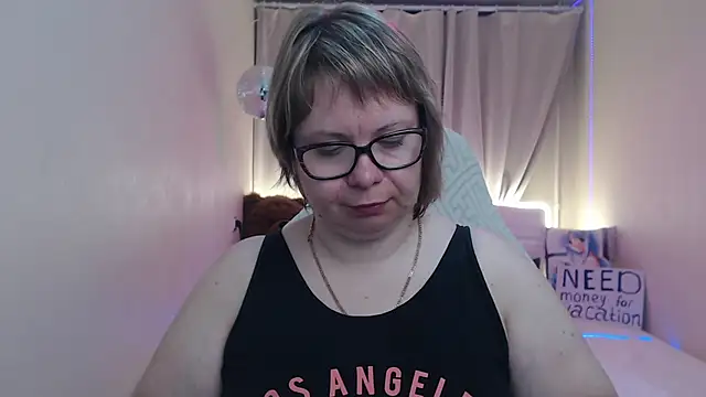 Snapshot of BonnnyBoobsy chatting on 05-23-26, 06:34 BonnnyBoobsy online show from 05-23-26, 06:34