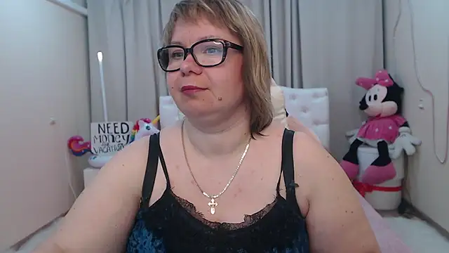 Snapshot of BonnnyBoobsy chatting on 05-25-26, 06:36 BonnnyBoobsy online show from 05-25-26, 06:36