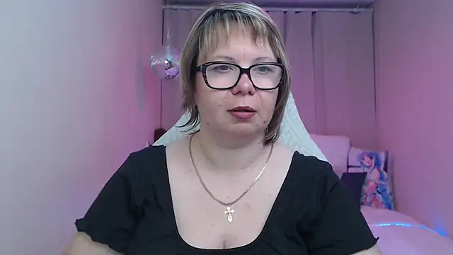 Snapshot of BonnnyBoobsy chatting on 05-29-26, 06:39 BonnnyBoobsy online show from 05-29-26, 06:39