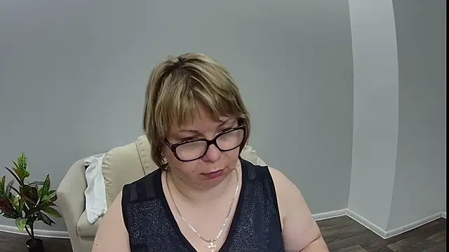 Snapshot of BonnnyBoobsy chatting on 07-20-26, 06:10 BonnnyBoobsy online show from 07-20-26, 06:10