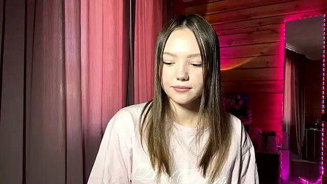 Snapshot of LenLen_Solen chatting on 05-14-26, 10:44 LenLen Solen online show from 05-14-26, 10:44