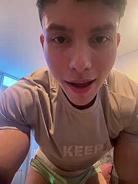 Snapshot of JAYCAM_ chatting on 06-19-26, 02:54 JAYCAM online show from 06-19-26, 02:54