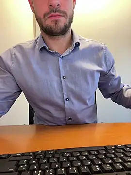 Snapshot of musclex777 chatting on 03-30-26, 03:57 musclex777 online show from 03-30-26, 03:57