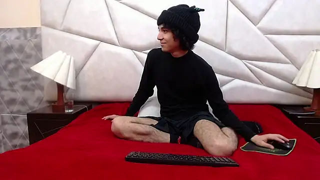 Nyx and Arian online show from 05-08-26, 02:28