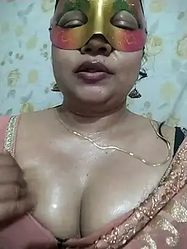 Snapshot of PriyankaSuthhar chatting on 05-14-26, 09:32 PriyankaSuthhar online show from 05-14-26, 09:32