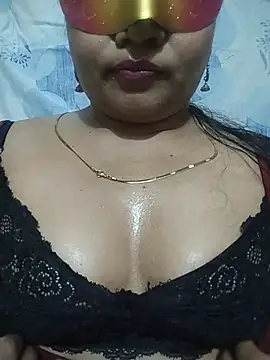 Snapshot of PriyankaSuthhar chatting on 05-26-26, 07:21 PriyankaSuthhar online show from 05-26-26, 07:21