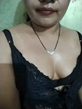 Snapshot of PriyankaSuthhar chatting on 08-04-26, 06:32 PriyankaSuthhar online show from 08-04-26, 06:32