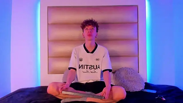 Snapshot of dante_sk chatting on 03-28-26, 10:53 dante sk online show from 03-28-26, 10:53