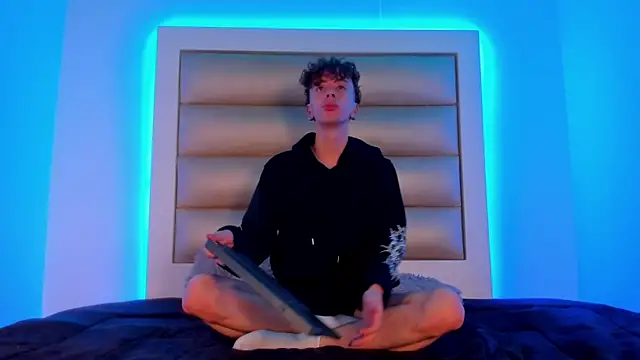 Snapshot of dante_sk chatting on 04-02-26, 04:32 dante sk online show from 04-02-26, 04:32