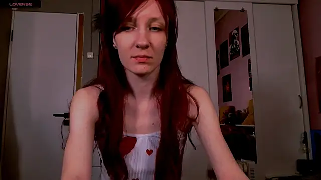 Snapshot of bzzz_bzzz chatting on 03-29-26, 11:05 bzzz bzzz online show from 03-29-26, 11:05