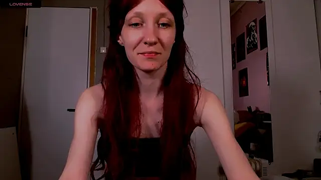 Snapshot of bzzz_bzzz chatting on 04-13-26, 09:42 bzzz bzzz online show from 04-13-26, 09:42
