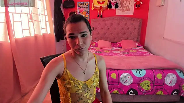 Snapshot of Sofia_Hot_Latina chatting on 06-21-26, 09:17 Sofia Hot Latina online show from 06-21-26, 09:17