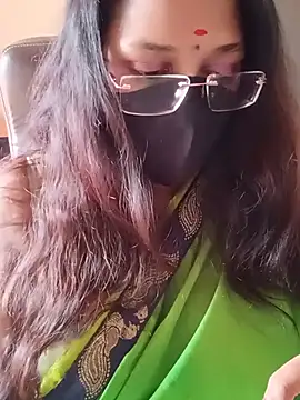 Snapshot of poojag_2 chatting on 06-29-26, 10:15 poojag 2 online show from 06-29-26, 10:15